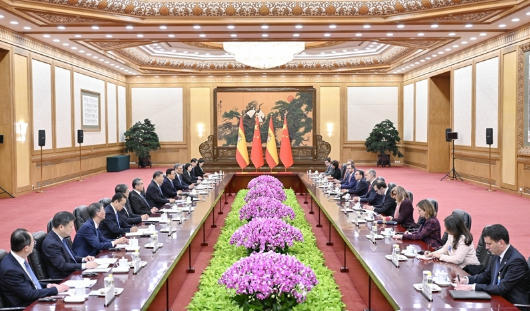 习近平会见西班牙国王费利佩六世2 习近平会见西班牙国王费利佩六世2